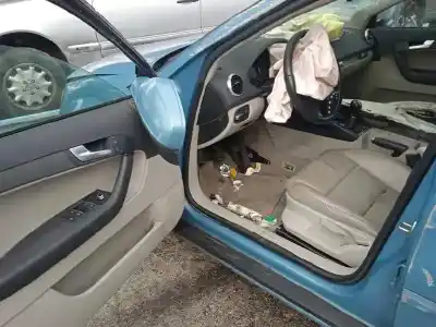 Veículo de Sucata audi a3 sportback (8p) 1.6 tdi do ano 2010 alimentado cayc