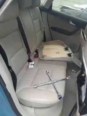 Veículo de Sucata audi a3 sportback (8p) 1.6 tdi do ano 2010 alimentado cayc