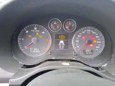 Veículo de Sucata audi a3 sportback (8p) 1.6 tdi do ano 2010 alimentado cayc