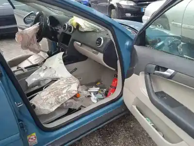 Veículo de Sucata audi a3 sportback (8p) 1.6 tdi do ano 2010 alimentado cayc