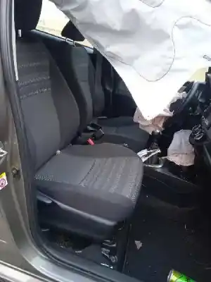 Veicolo di demolizione toyota yaris active dell'anno 2017 alimentato 1nr