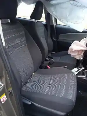 Veicolo di demolizione toyota yaris active dell'anno 2017 alimentato 1nr