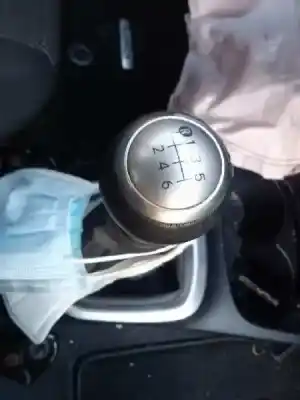 Veicolo di demolizione toyota yaris active dell'anno 2017 alimentato 1nr