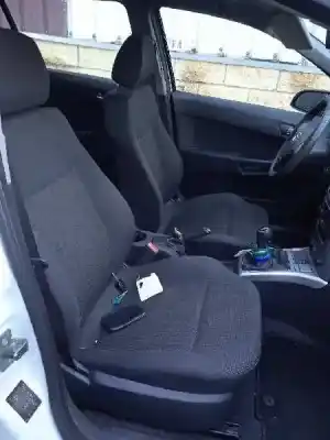 Veículo de Sucata opel astra h berlina edition do ano 2009 alimentado z13dth