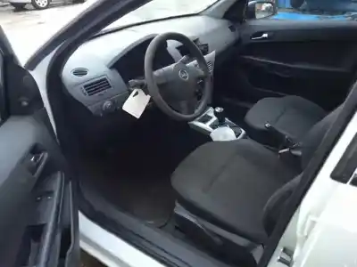 Veículo de Sucata opel astra h berlina edition do ano 2009 alimentado z13dth