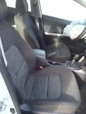 Veículo de Sucata kia pro cee´d (jd) 1.4 crdi 90 do ano 2016 alimentado d4fc