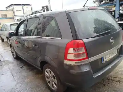 Veículo de Sucata opel zafira b cosmo do ano 2010 alimentado z17dtj