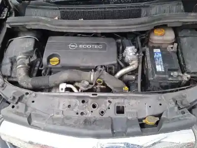 Veículo de Sucata opel zafira b cosmo do ano 2010 alimentado z17dtj