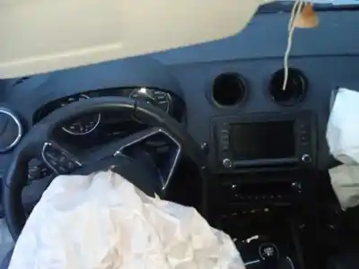 Veículo de Sucata seat ibiza (6p1) style do ano 2016 alimentado cjzc