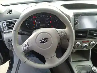 Veicolo di demolizione subaru forester (sh_) 2.0 d awd (shh) dell'anno 2010 alimentato ee20