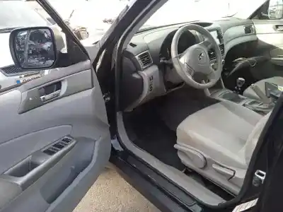 Veicolo di demolizione subaru forester (sh_) 2.0 d awd (shh) dell'anno 2010 alimentato ee20