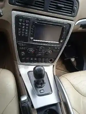 Scrapping Vehicle volvo xc70 2.4 diesel cat of the year 2004 powered d5244t