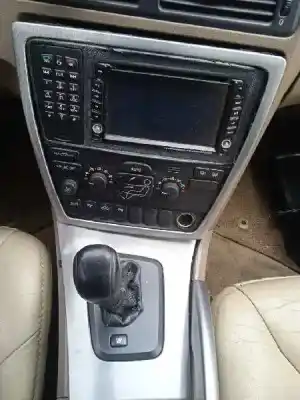 Scrapping Vehicle volvo xc70 2.4 diesel cat of the year 2004 powered d5244t