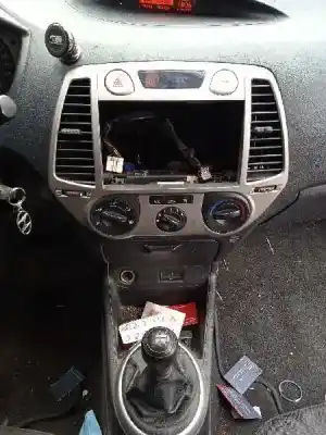 Veículo de Sucata hyundai i20 i (pb, pbt) 1.2 do ano 2010 alimentado g4la