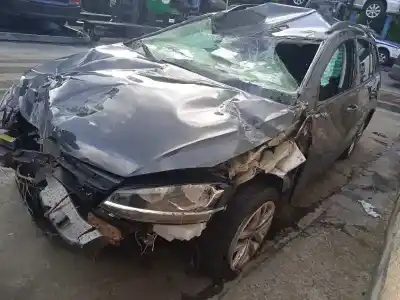 Veículo de Sucata volkswagen golf vii variant (bv5) advance bmt do ano 2020 alimentado dfga