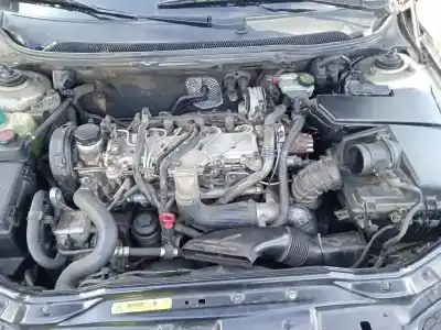 Veículo de Sucata volvo v70 familiar 2.4 diesel do ano 2003 alimentado d5244t2