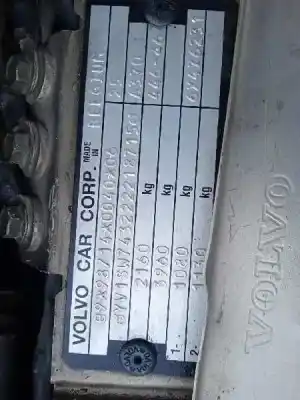 Veículo de Sucata volvo v70 familiar 2.4 diesel do ano 2003 alimentado d5244t2