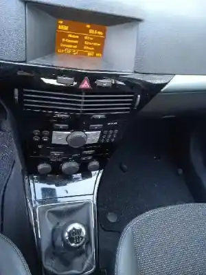 Veículo de Sucata opel astra h berlina sport do ano 2009 alimentado z17dtr