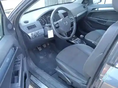 Veículo de Sucata opel astra h berlina sport do ano 2009 alimentado z17dtr