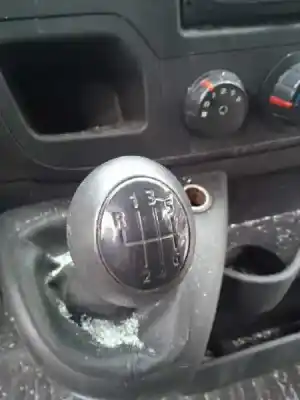 Veicolo di demolizione nissan nv 400 l1h1 2.8t pro dell'anno 2012 alimentato m9t670