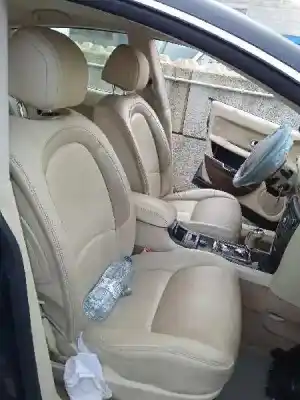 Véhicule à la ferraille citroen c6 exclusive de l'année 2008 alimenté uhz