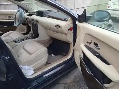 Véhicule à la ferraille citroen c6 exclusive de l'année 2008 alimenté uhz