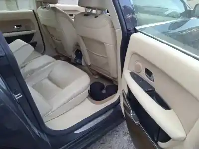 Véhicule à la ferraille citroen c6 exclusive de l'année 2008 alimenté uhz