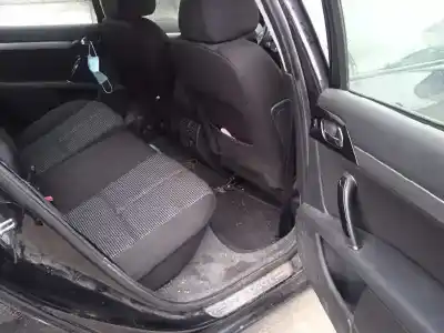 Vehicul casat peugeot 407 sport al anului 2009 alimentat rh01