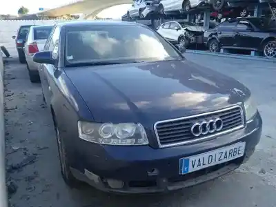 Veículo de Sucata audi a4 berlina (8e) 1.9 tdi (96kw) do ano 2001 alimentado awx