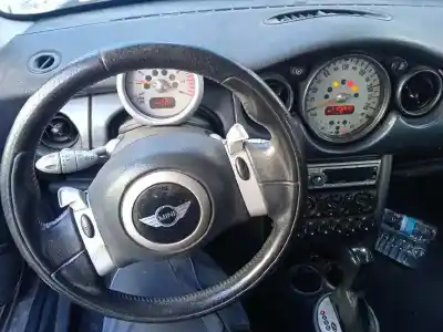 Veículo de Sucata mini mini (r50,r53) cooper do ano 2003 alimentado w10b16a