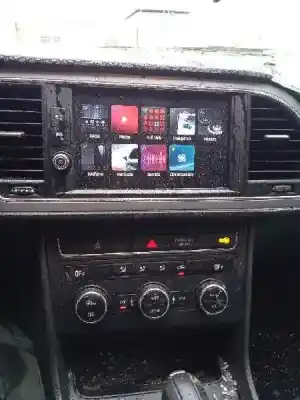 Véhicule à la ferraille seat                                               leon st (5f8)                                                                                                                                                                                                                                              style connect                                                                                                                                                                                                                                              de l'année 2018 alimenté cpwa