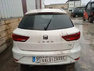 Véhicule à la ferraille seat                                               leon st (5f8)                                                                                                                                                                                                                                              style connect                                                                                                                                                                                                                                              de l'année 2018 alimenté cpwa