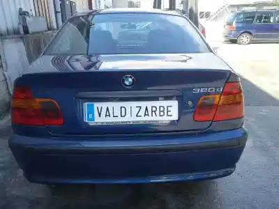 Sloopvoertuig bmw serie 3 berlina (e46) 320d van het jaar 2002 aangedreven 204d4