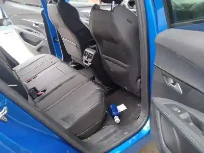 Veicolo di demolizione peugeot 3008 hybrid allure dell'anno 2021 alimentato dgz