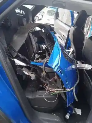 Veicolo di demolizione peugeot 3008 hybrid allure dell'anno 2021 alimentato dgz