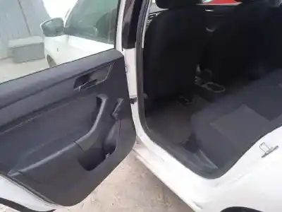 Véhicule à la ferraille seat                                               toledo (kg3)                                                                                                                                                                                                                                               1.6 tdi                                                                                                                                                                                                                                                    de l'année 2015 alimenté cayc