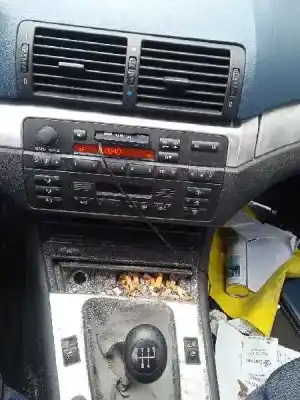 Sloopvoertuig bmw serie 3 berlina (e46) 1.8 16v van het jaar 2001 aangedreven n42b18a