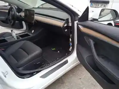 Veículo de Sucata tesla model 3 rwd * do ano 2022 alimentado 3d7