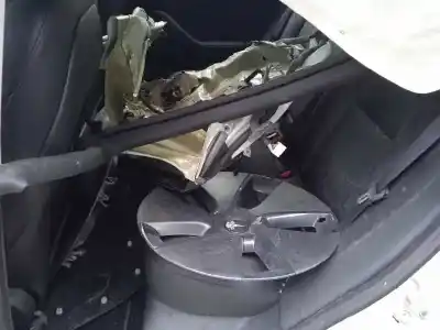 Veículo de Sucata tesla model 3 rwd * do ano 2022 alimentado 3d7