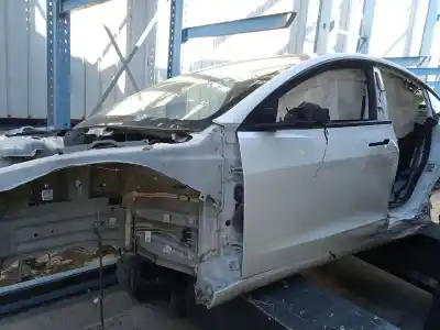 Veículo de Sucata tesla model 3 rwd * do ano 2022 alimentado 3d7