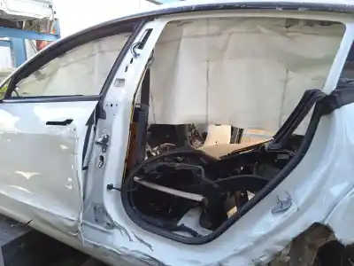 Veículo de Sucata tesla model 3 rwd * do ano 2022 alimentado 3d7