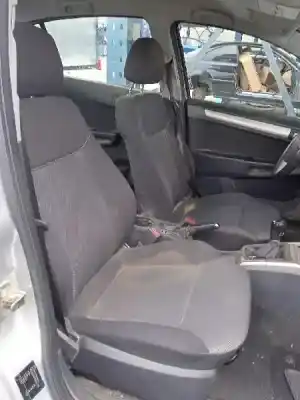 Veículo de Sucata opel astra h berlina cosmo do ano 2009 alimentado z16xer