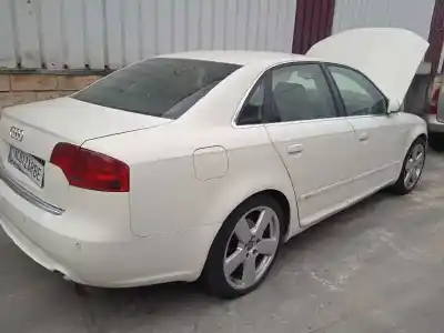 Veículo de Sucata audi a4 berlina (8e) 3.0 tdi quattro (150kw) do ano 2005 alimentado bkn