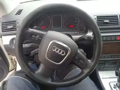 Veículo de Sucata audi a4 berlina (8e) 3.0 tdi quattro (150kw) do ano 2005 alimentado bkn