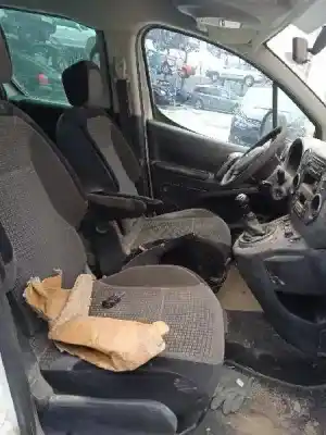 Veículo de Sucata citroen berlingo xtr 1.6 hdi 92 do ano 2010 alimentado 9hx