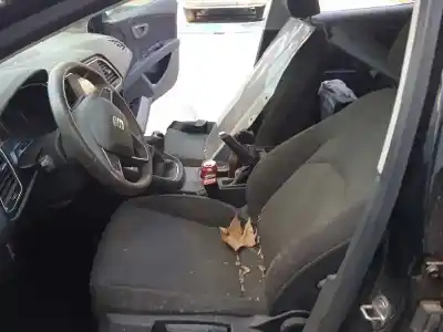 Véhicule à la ferraille seat                                               leon (5f1)                                                                                                                                                                                                                                                 1.6 tdi                                                                                                                                                                                                                                                    de l'année 2016 alimenté cxxb