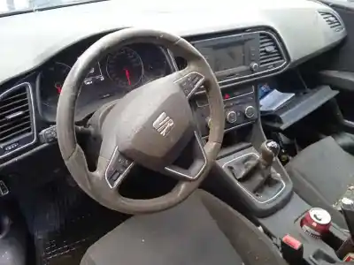 Véhicule à la ferraille seat                                               leon (5f1)                                                                                                                                                                                                                                                 1.6 tdi                                                                                                                                                                                                                                                    de l'année 2016 alimenté cxxb
