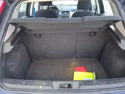 Veículo de Sucata fiat grande punto (199) 1.3 16v jtd cat do ano 2006 alimentado 199a2000