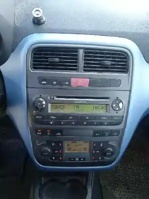 Veículo de Sucata fiat grande punto (199) 1.3 16v jtd cat do ano 2006 alimentado 199a2000