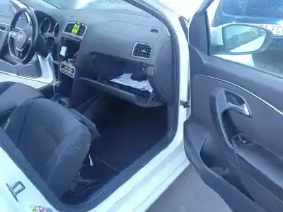 Veículo de Sucata volkswagen polo (6c1) 1.6 highl do ano 2016 alimentado cwvb